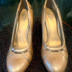 Life Stride shoes with Memory foam